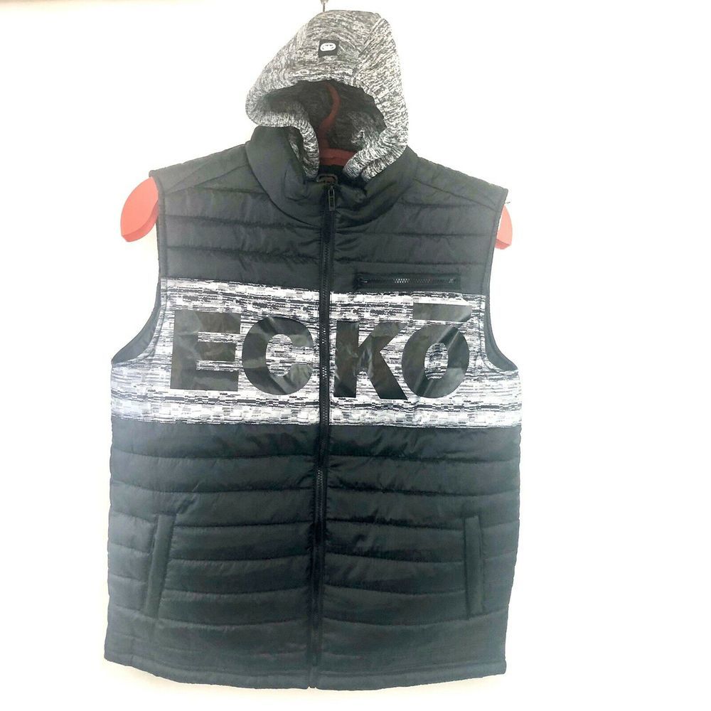 Marc Ecko Mens Hooded Puffer Vest  M